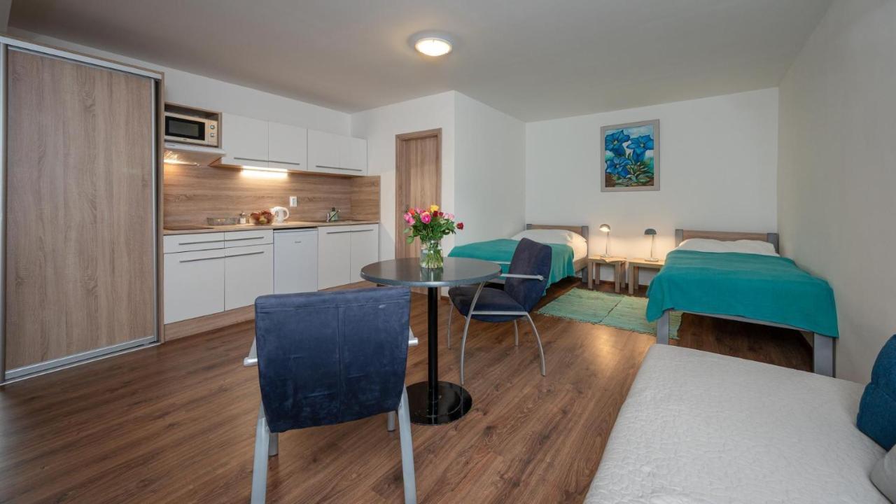 Apartmany Tereza & Free Parking Bratislava Exterior photo