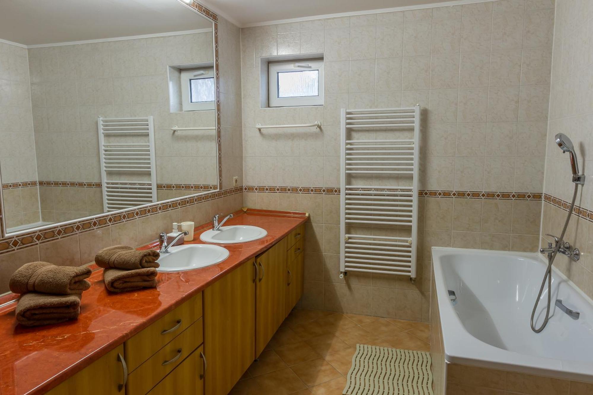 Apartmany Tereza & Free Parking Bratislava Exterior photo